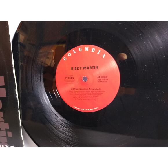Ricky Martin Maria (Remixes) 12" Vinyl Record Spanish Spanglish 1996 Latin Pop - Picture 2 of 4